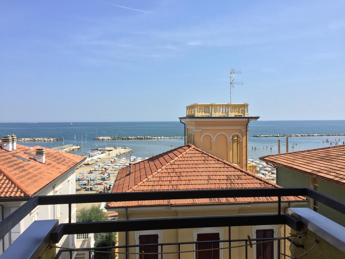 Hotel Mirabel Rimini Exterior foto