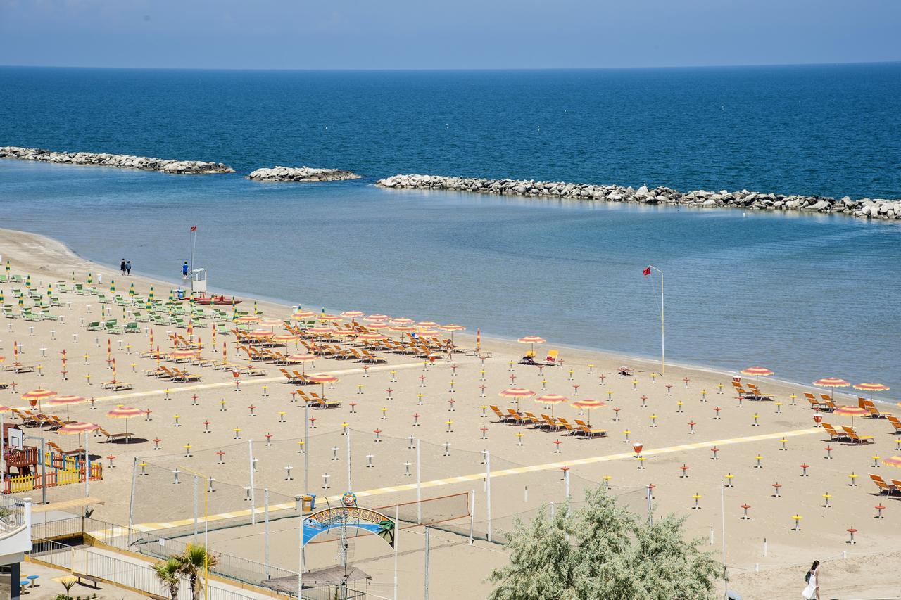 Hotel Mirabel Rimini Exterior foto